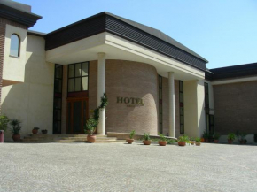  Hotel D.G. Garden  Беневенто